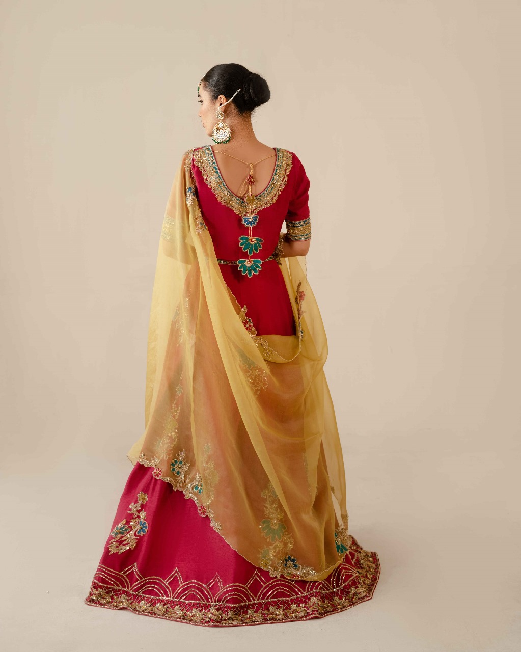 AAIRA | Magenta & Yellow