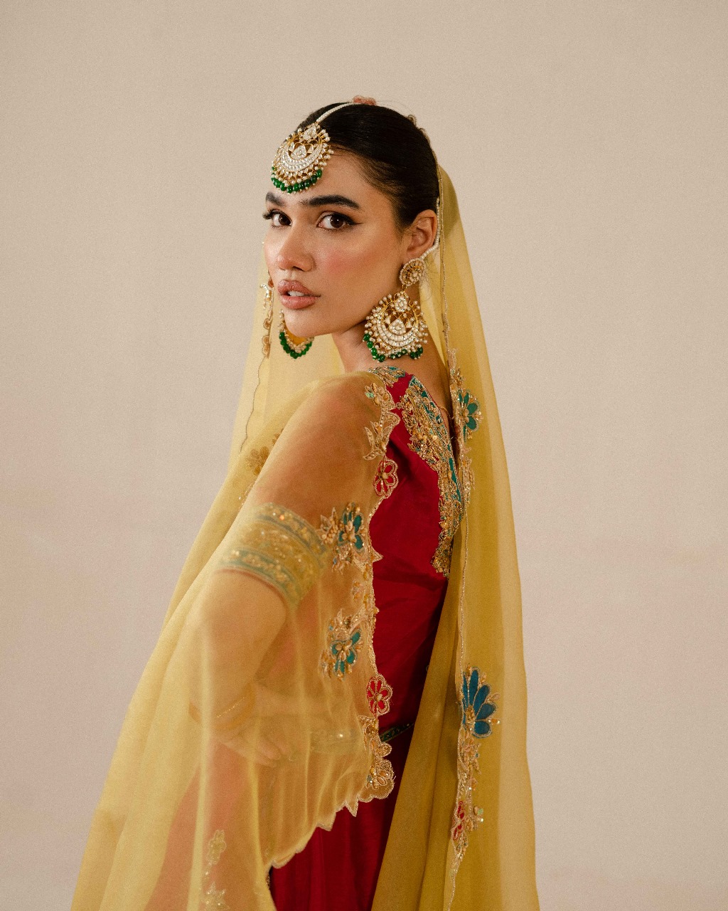 AAIRA | Magenta & Yellow