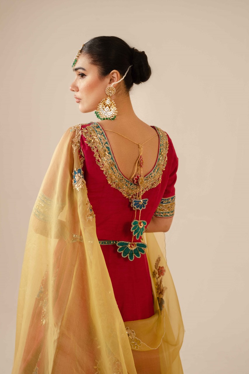 AAIRA | Magenta & Yellow