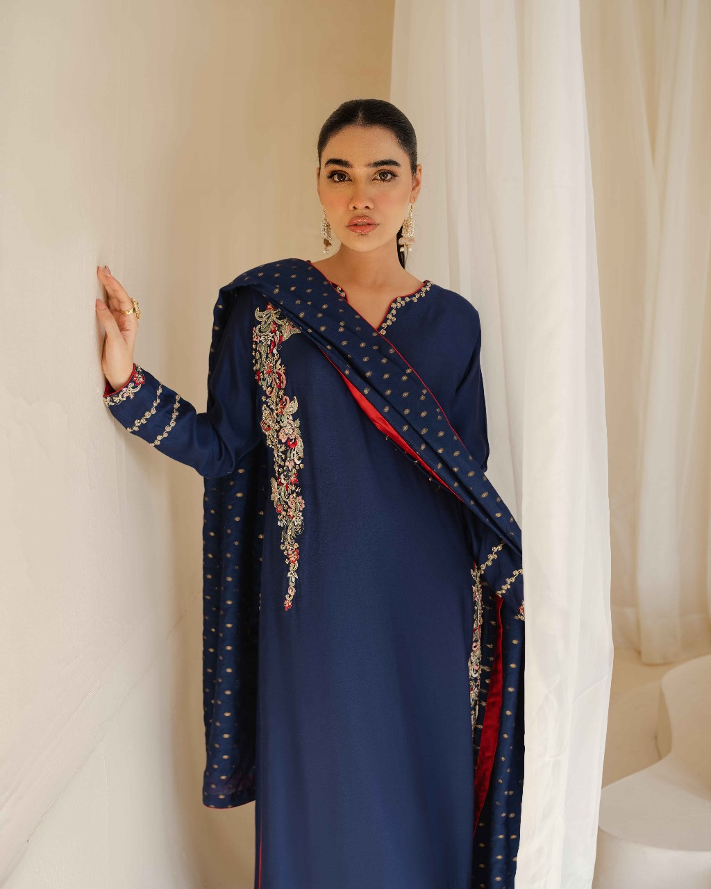 AAIRA | Navy Blue