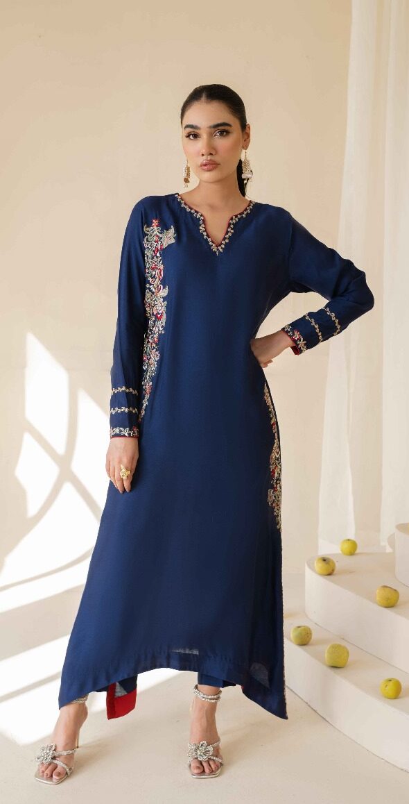 AAIRA | Navy Blue