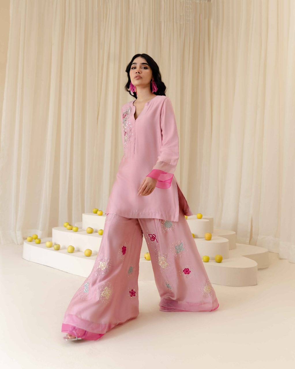 AAIRA | Pink