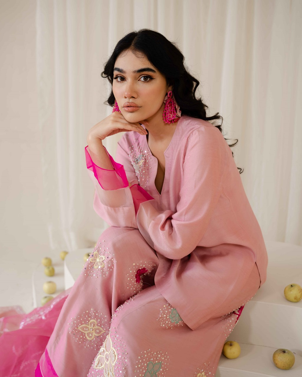 AAIRA | Pink