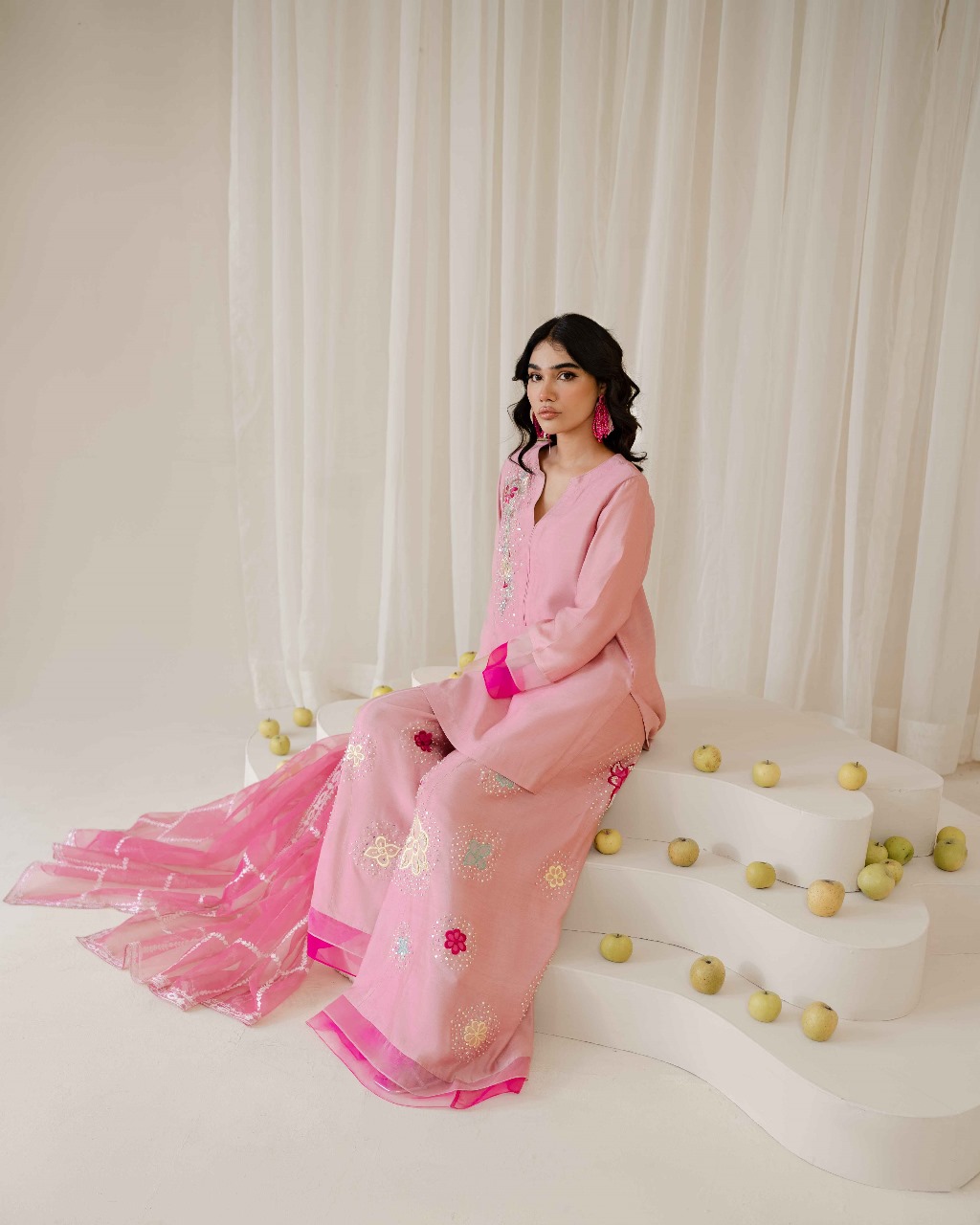 AAIRA | Pink