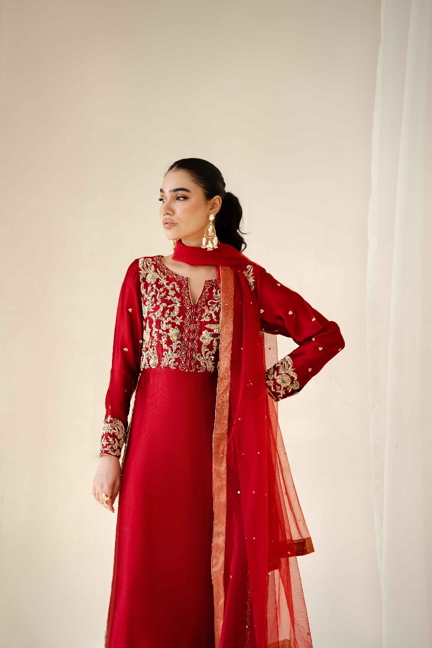 AAIRA | Red