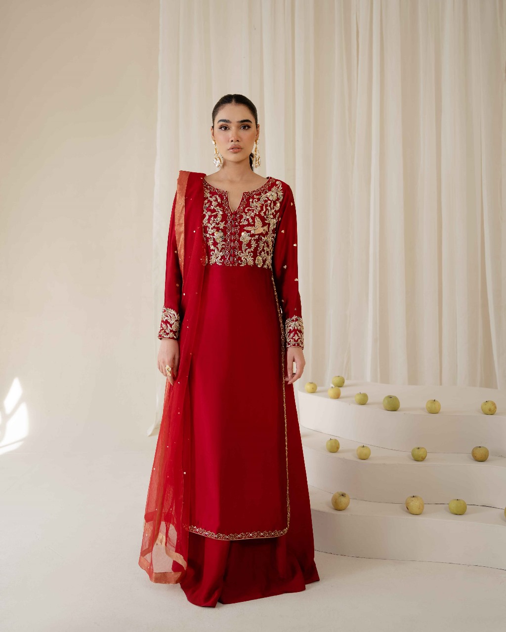 AAIRA | Red