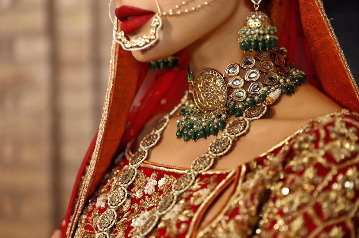 LAL ISHQ