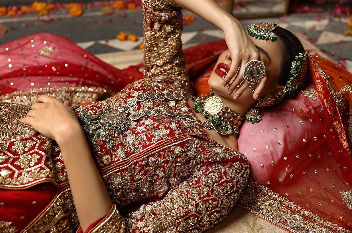 LAL ISHQ