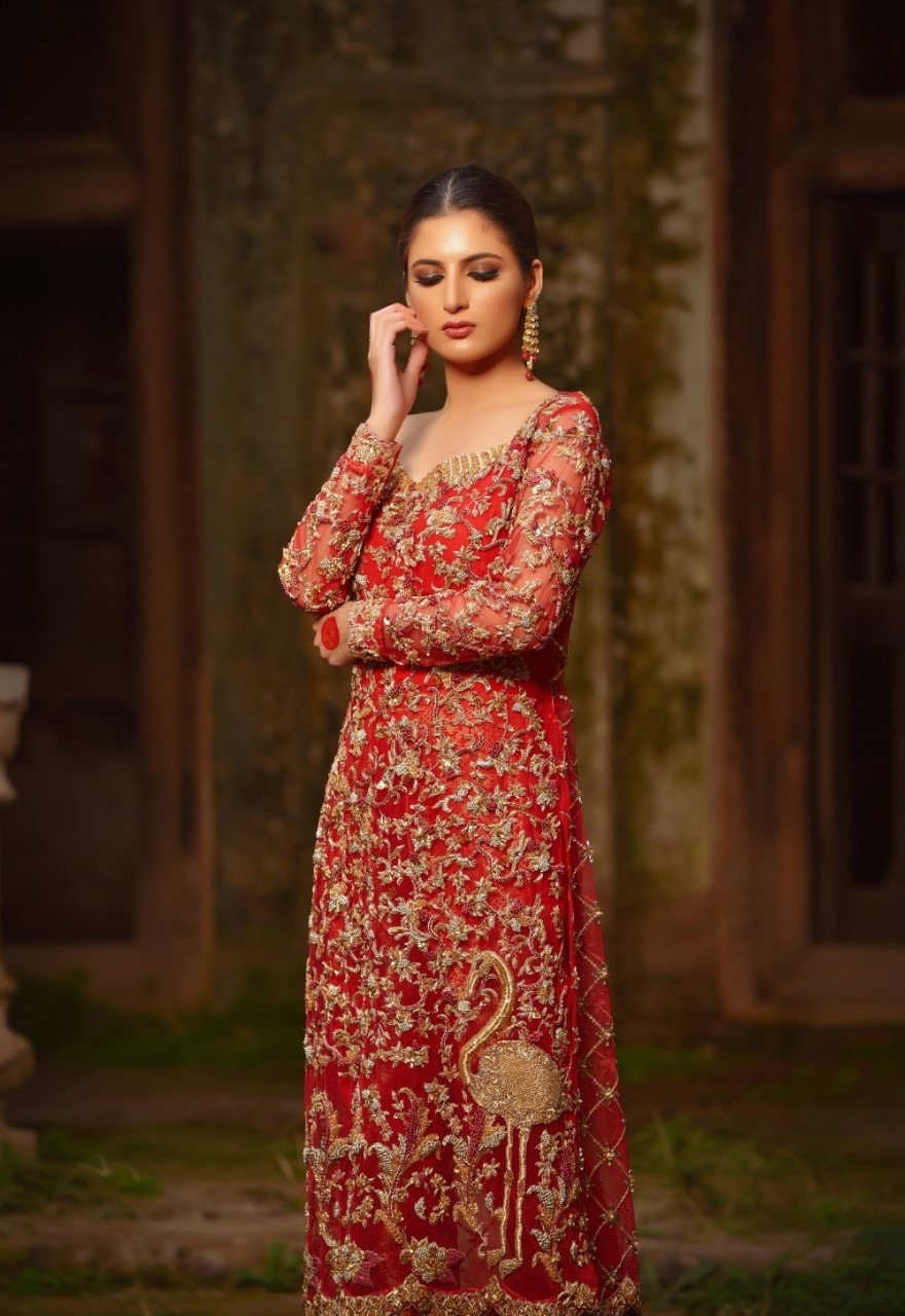 SURKH AFSANA