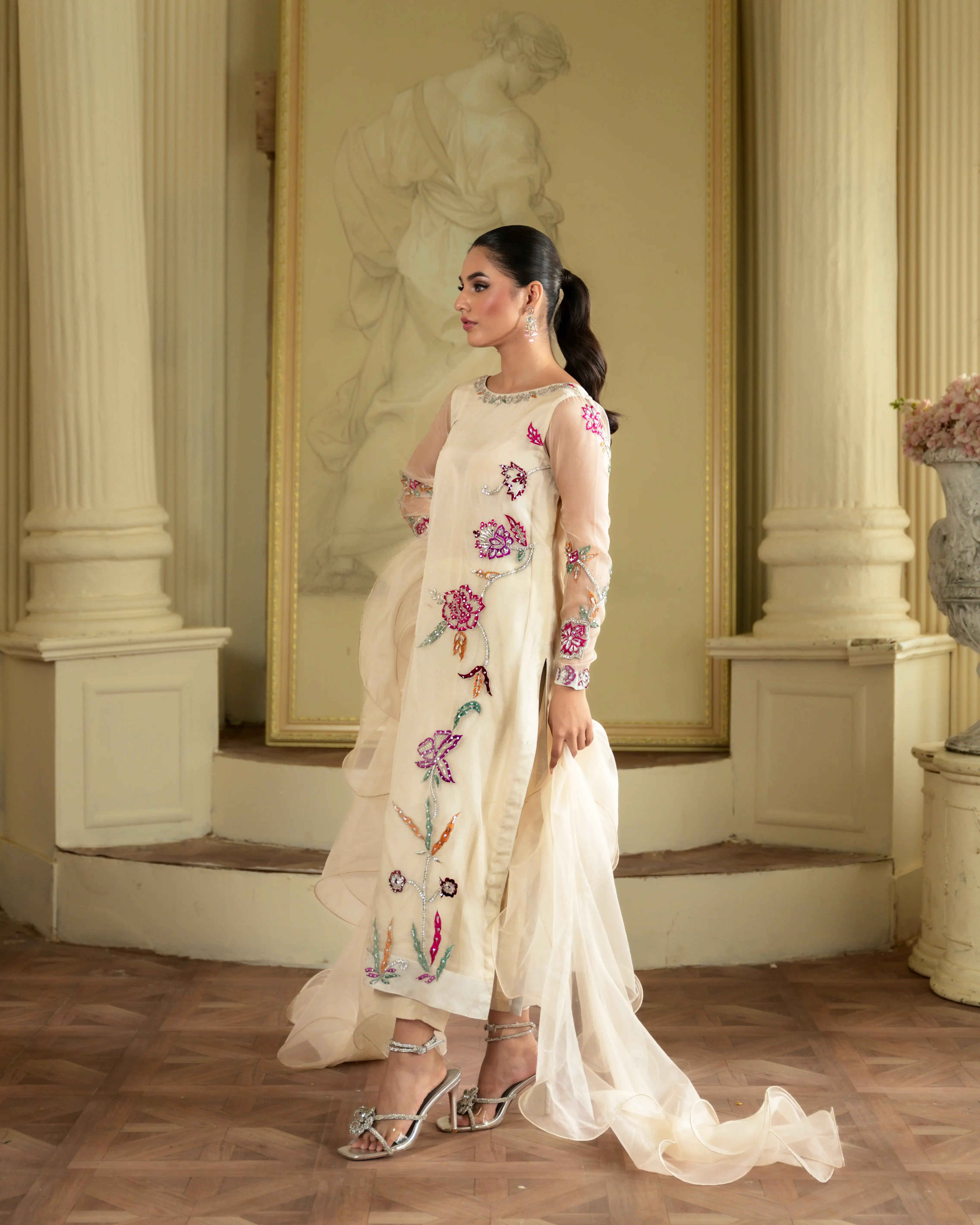 WANIA | Off-White